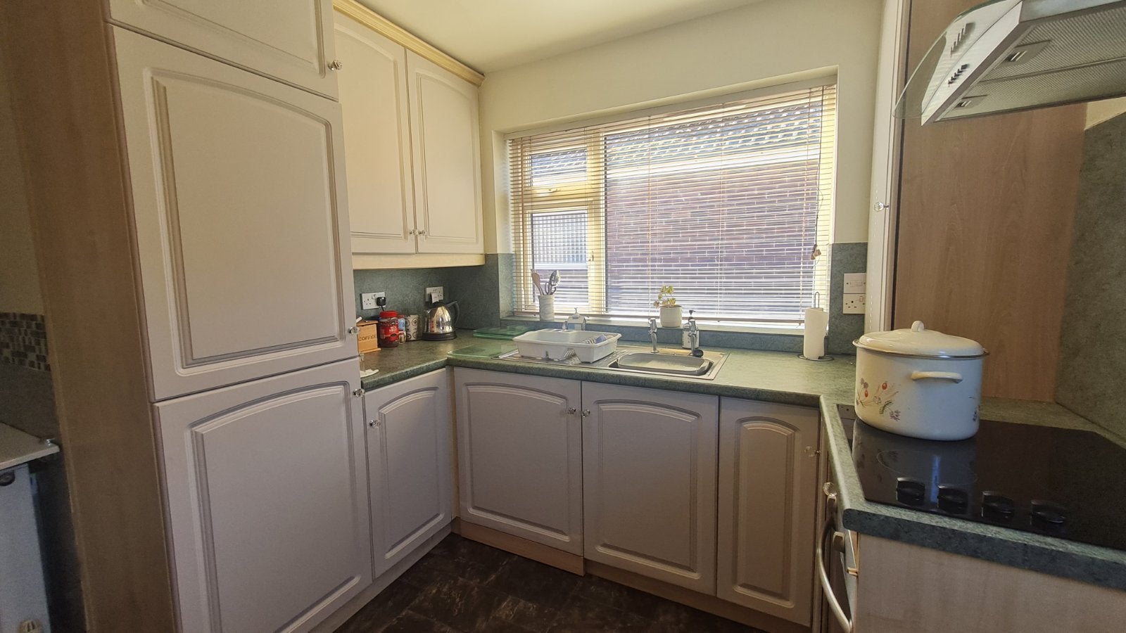 House Winden Close in Wakefield