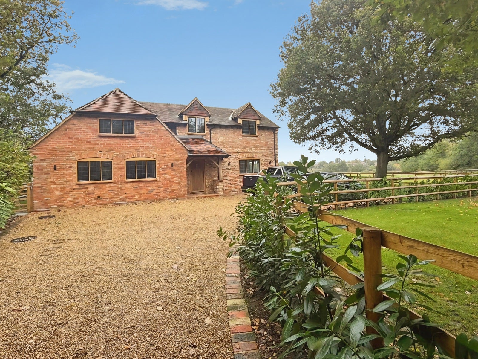 House Blagrove Lane in Wokingham