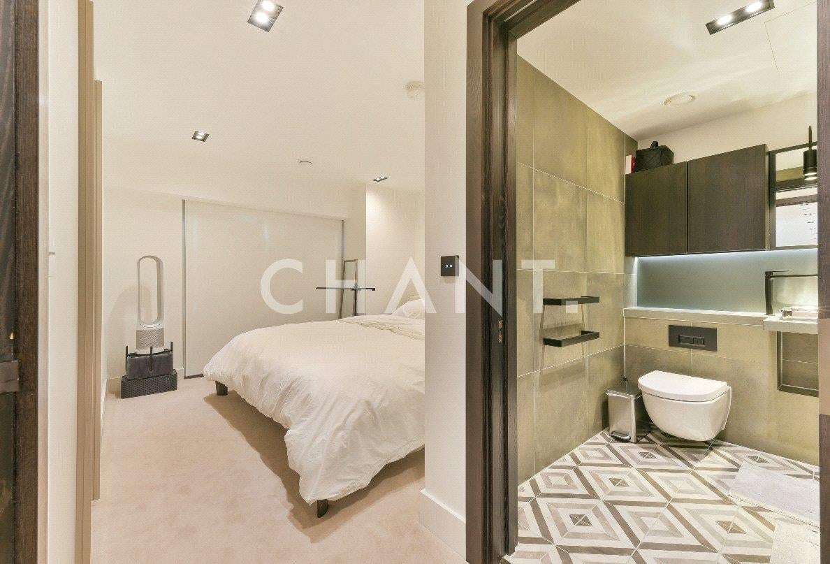 Flat Exchange Gardens in Greater London