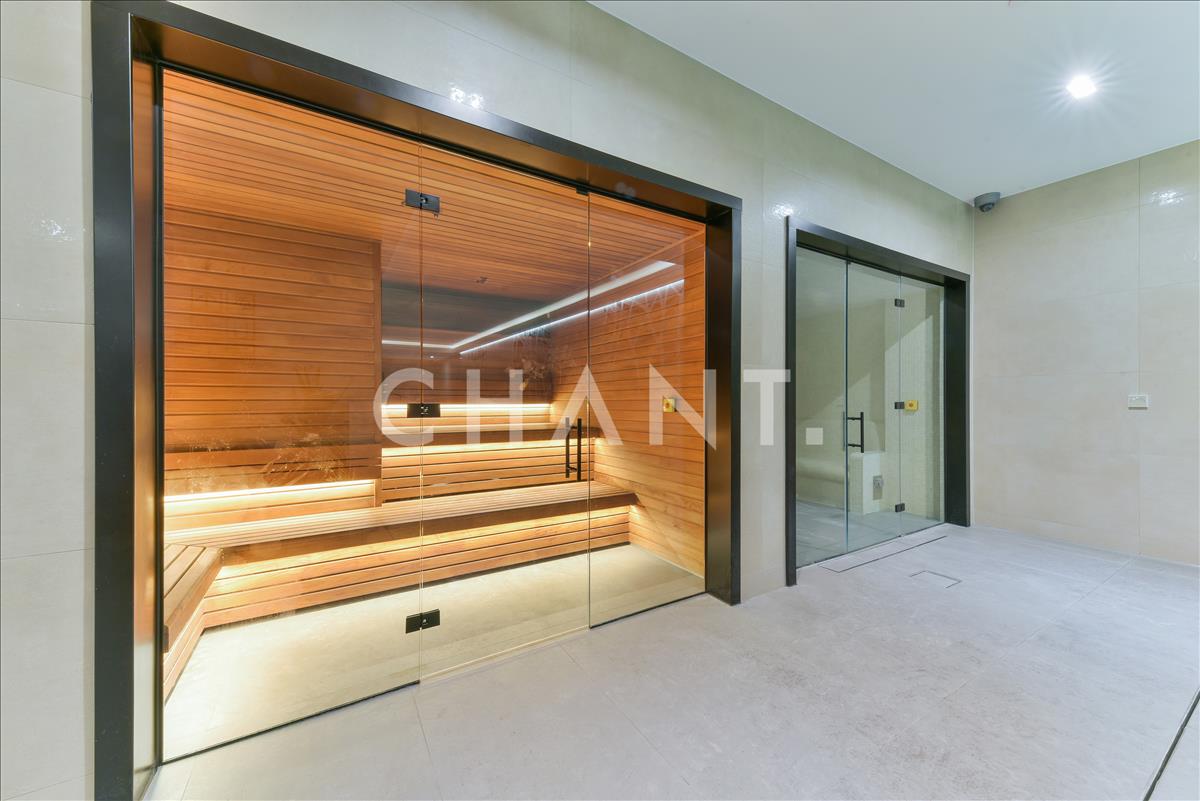 Flat Exchange Gardens in Greater London