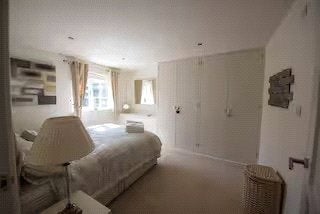 Flat Eaton Road in Chester