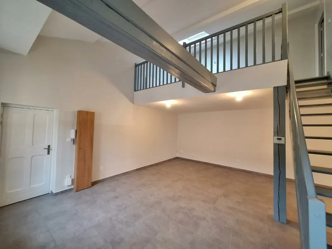 Flat Rue René Leynaud in Lyon