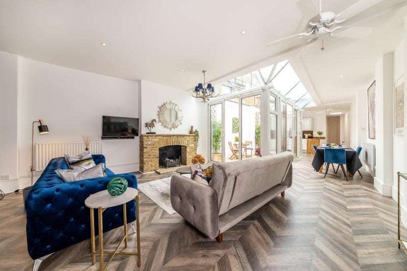 House Kramer Mews in Greater London