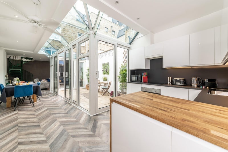 House Kramer Mews in Greater London