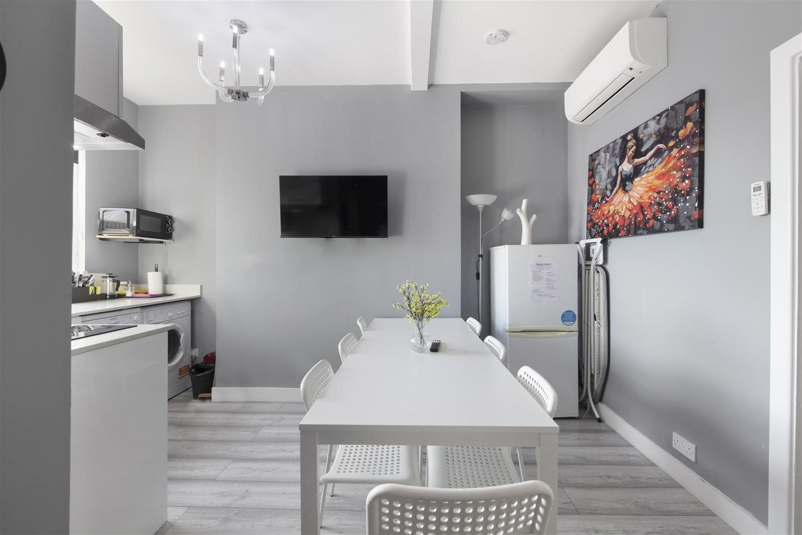 Flat Chamberlayne Road in Greater London