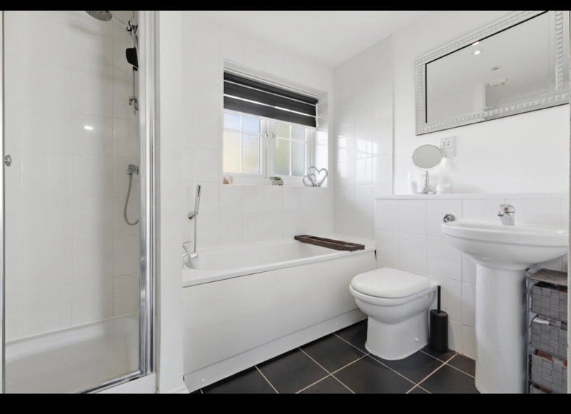 Room Basildon Road in Basildon