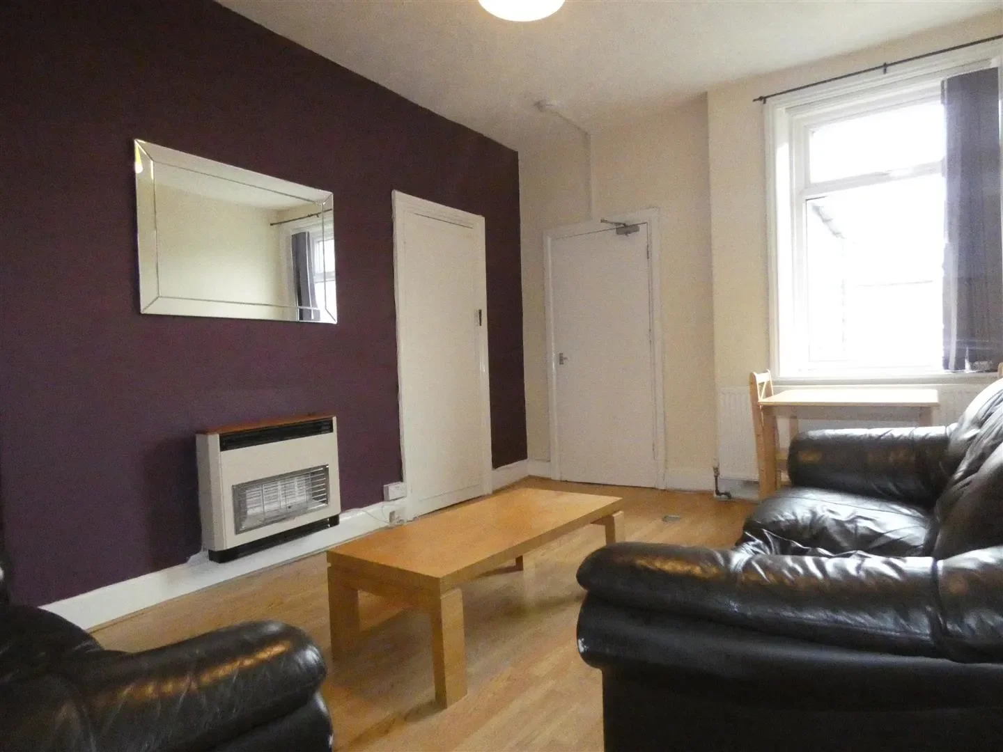 Flat Mowbray Street in Newcastle upon Tyne