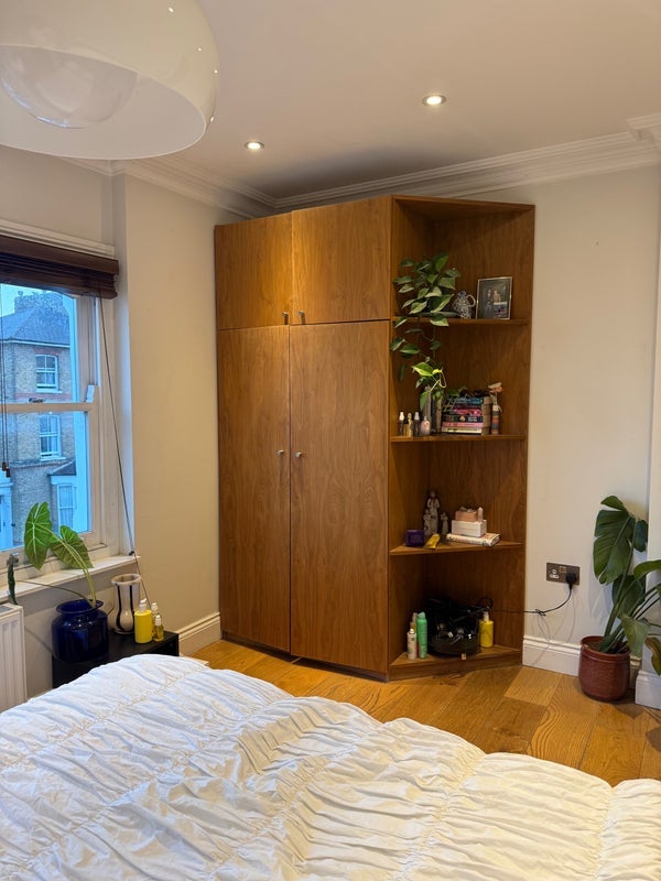 Room St Mark's Rise in Greater London