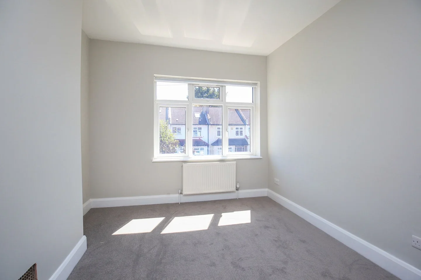 House Beechwood Avenue in Greater London