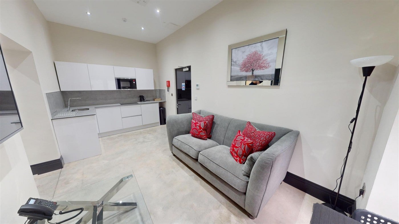 Flat Nevill Street in Southport