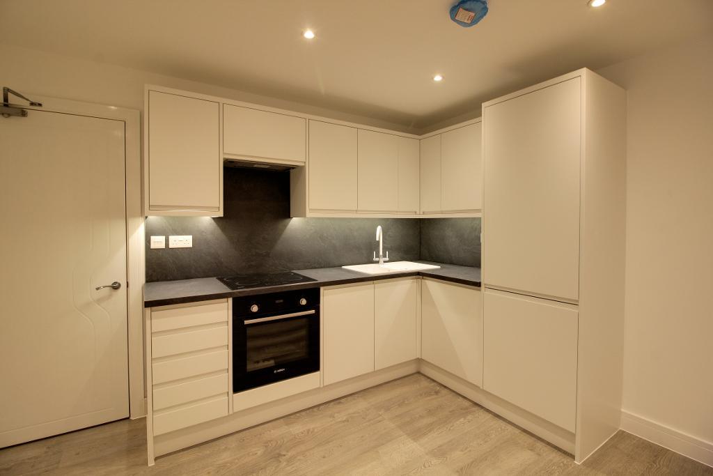 Flat Warrior Square in Southend-on-Sea