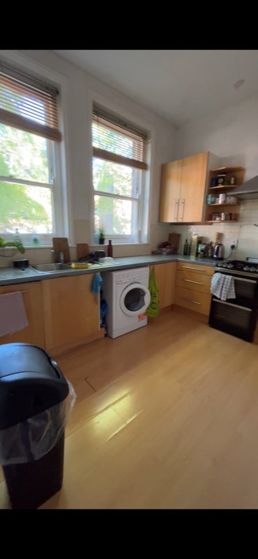 Flat Wymering Road in City of Westminster
