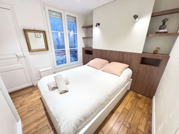 Flat Rue Saint-Sauveur in Paris