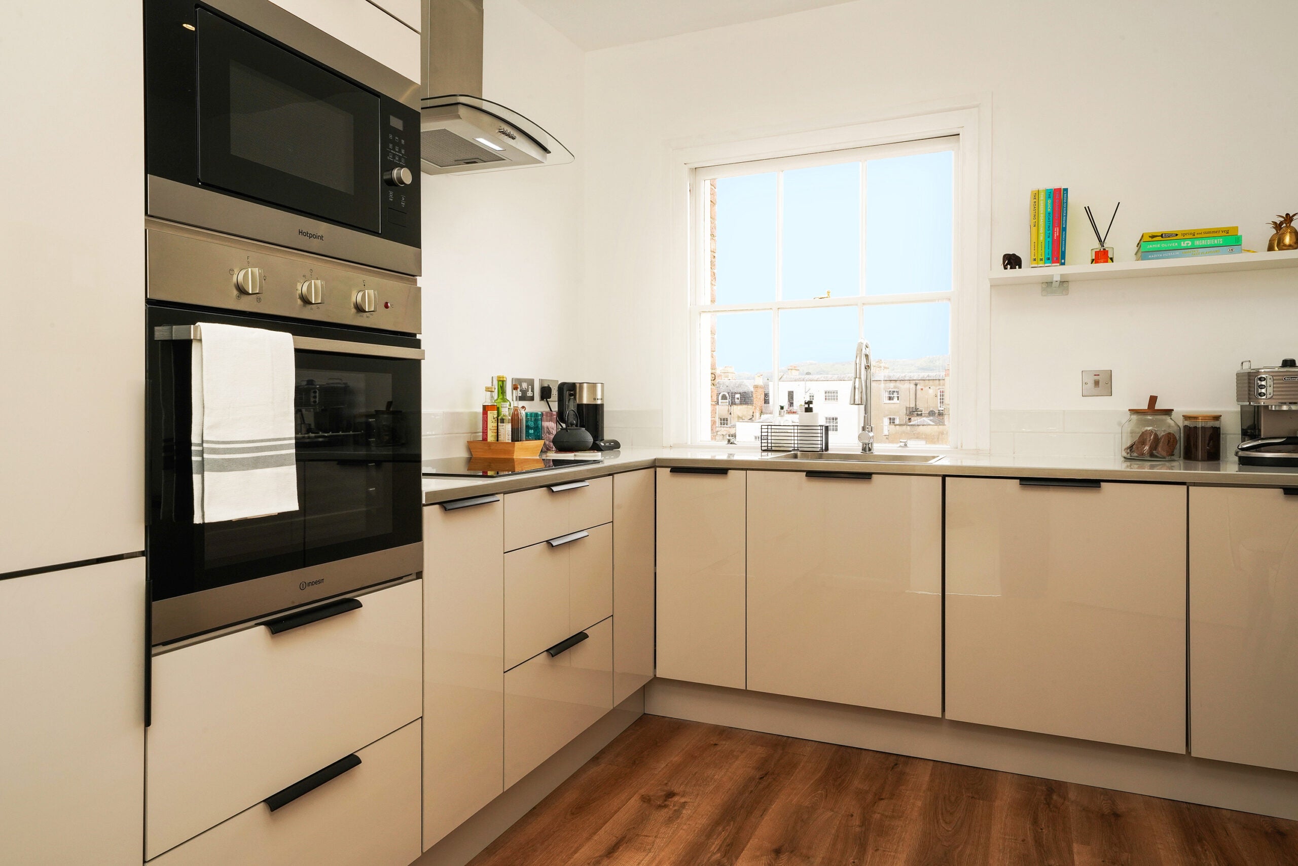 Flat Lansdown Crescent in Cheltenham