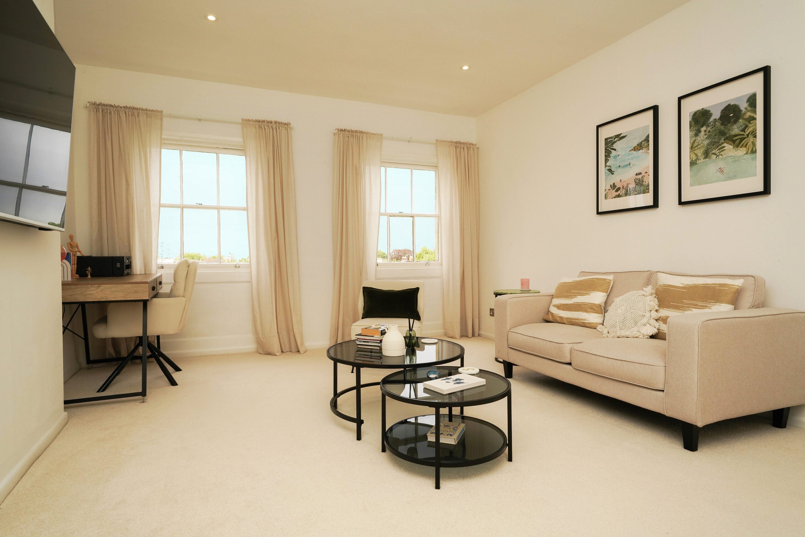 Flat Lansdown Crescent in Cheltenham
