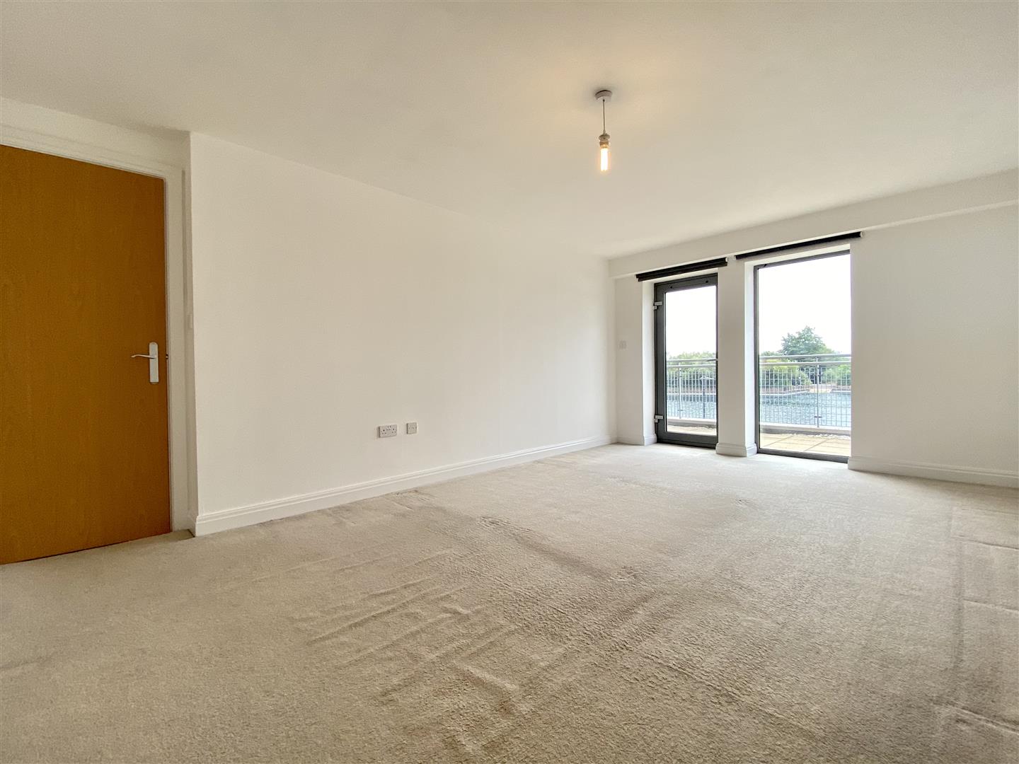 Flat Kentmere Drive in Pensby
