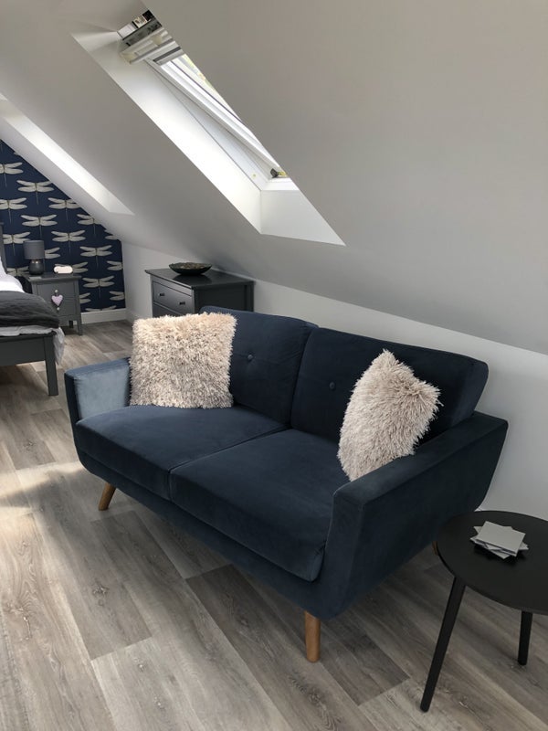 Flat Scotland Lane in West Stoughton