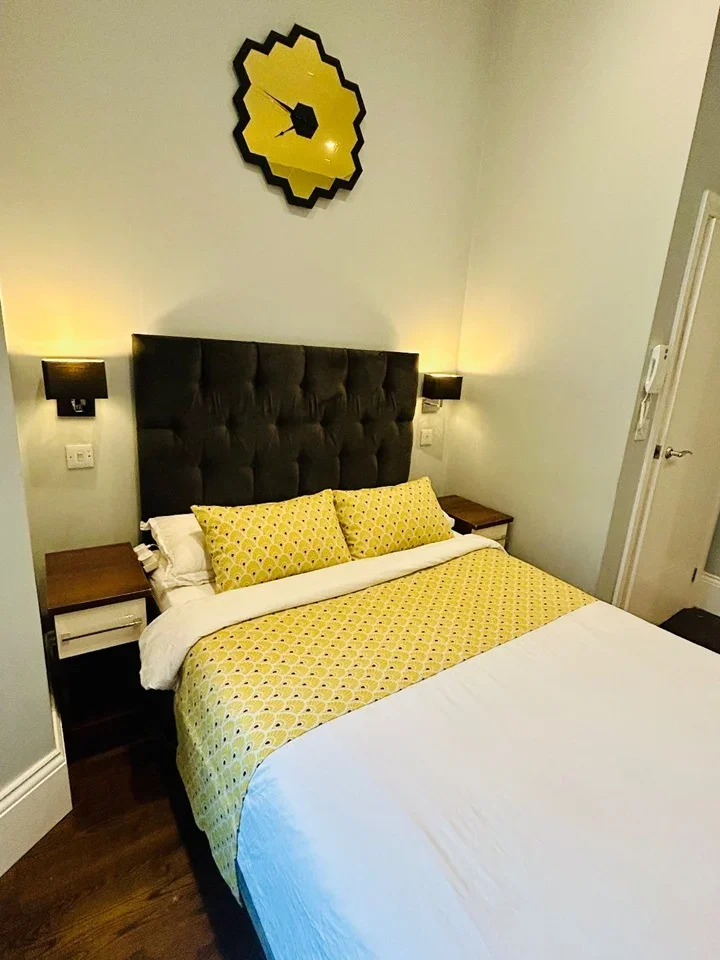 Flat Finborough Road in Greater London