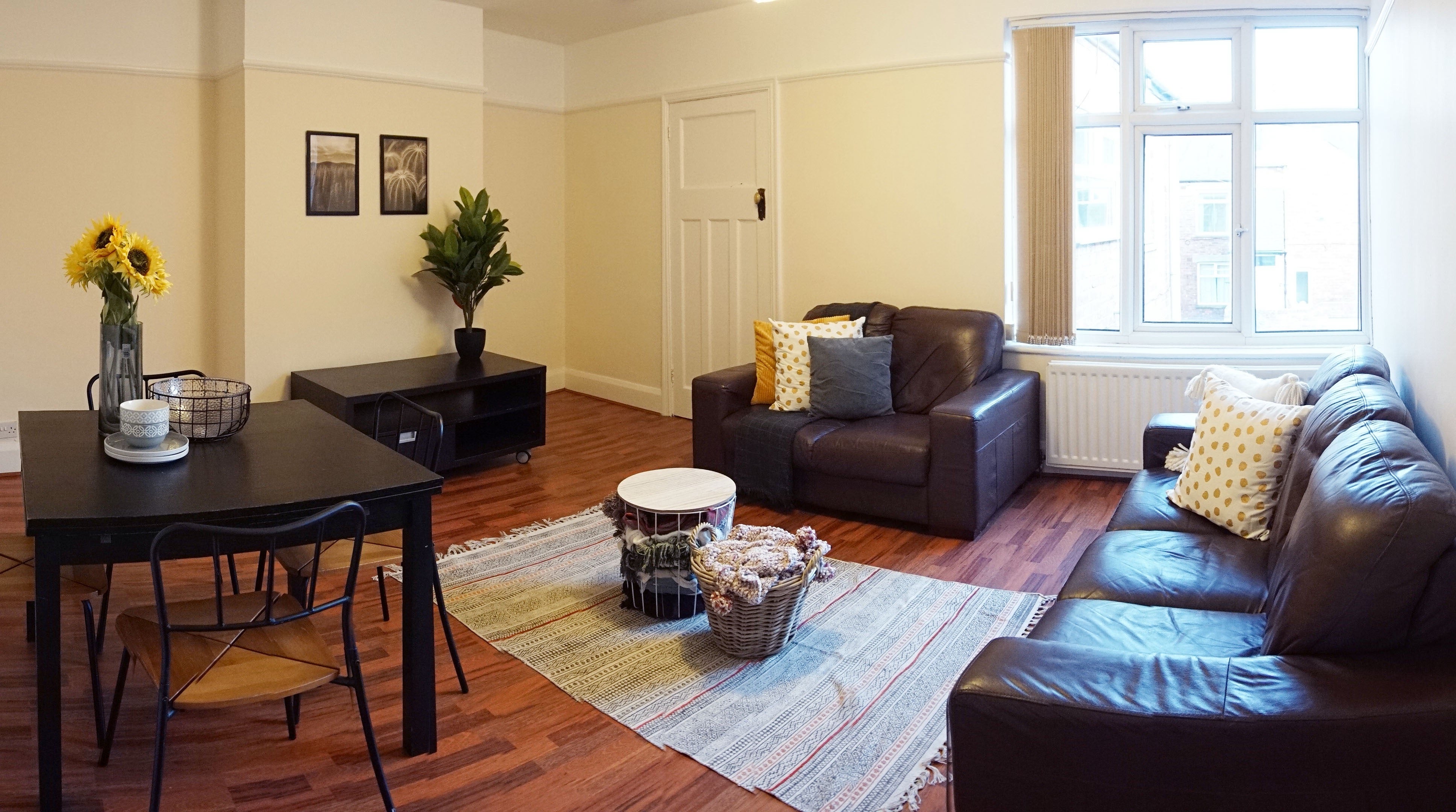 Flat Rokeby Terrace in Newcastle upon Tyne