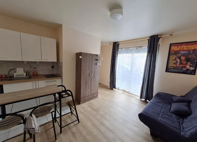 Flat Rue de Sacquenville in Évreux
