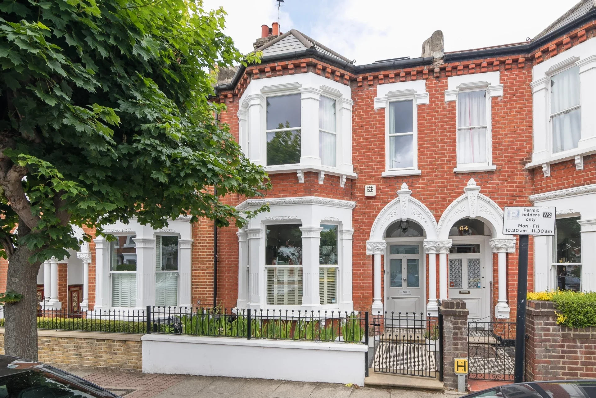 House Old York Road in Greater London