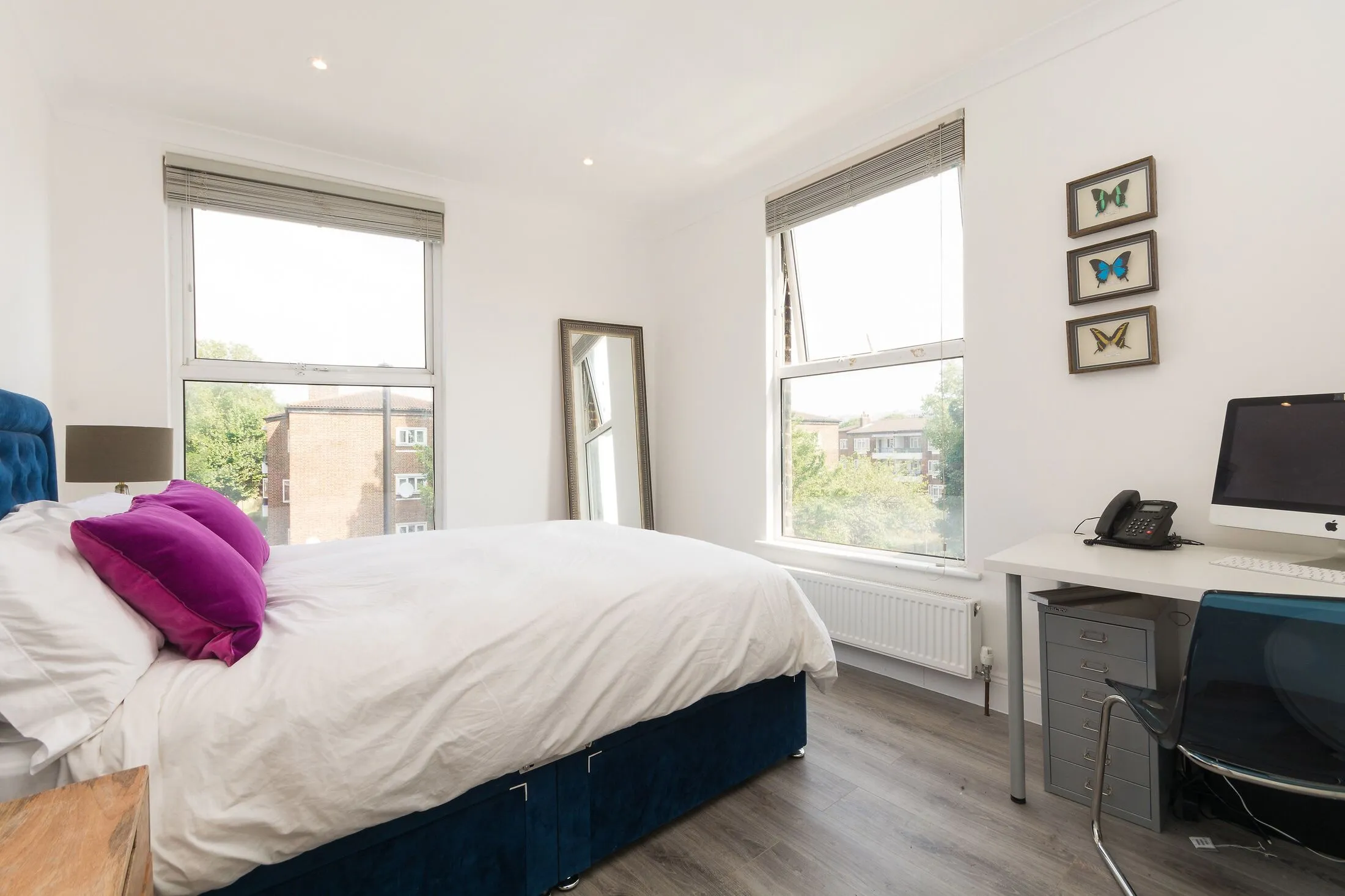 Flat Essex Park Mews in Greater London