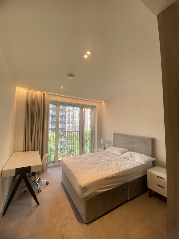 Flat Lewis Cubitt Walk in Greater London