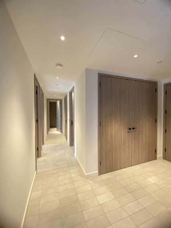 Flat Lewis Cubitt Walk in Greater London