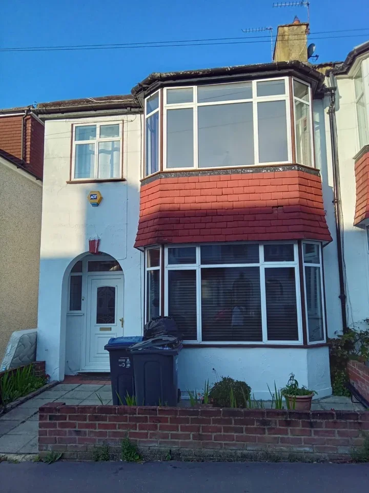 House Barmouth Road in Greater London