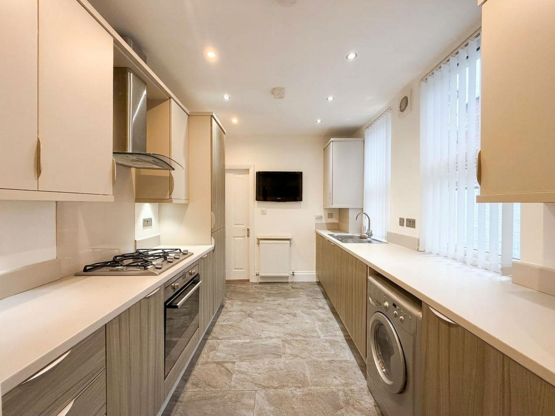Flat Buston Terrace in Newcastle upon Tyne