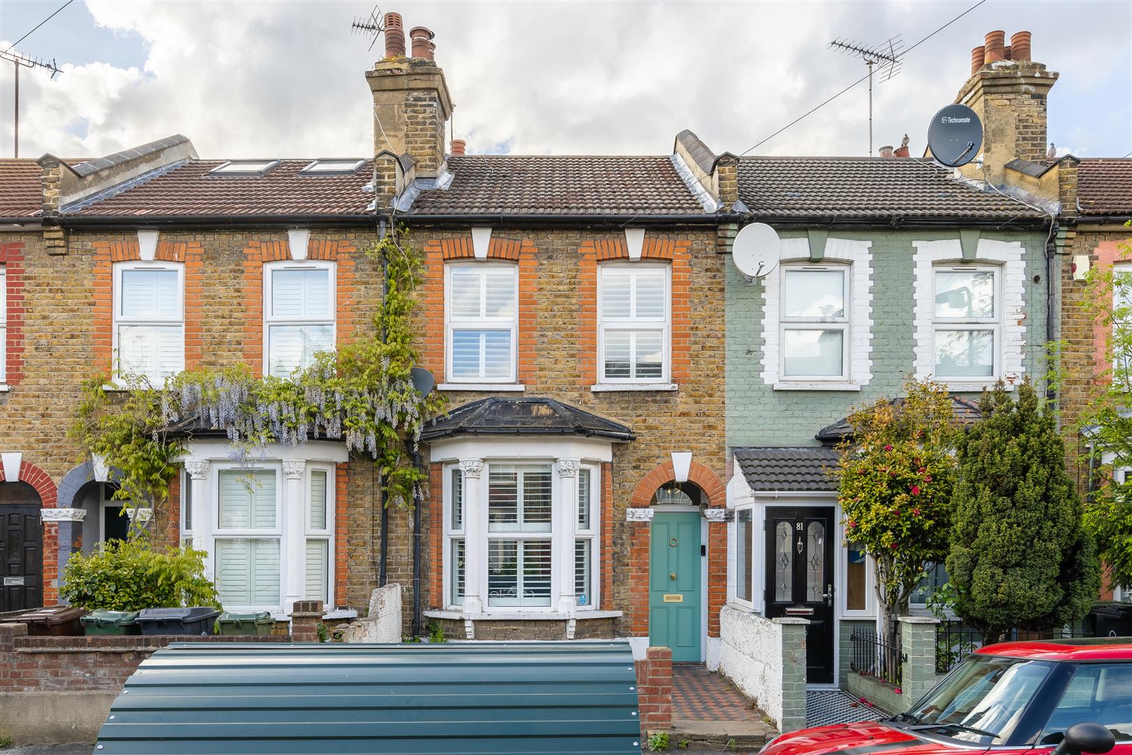House Farmer Road in Greater London