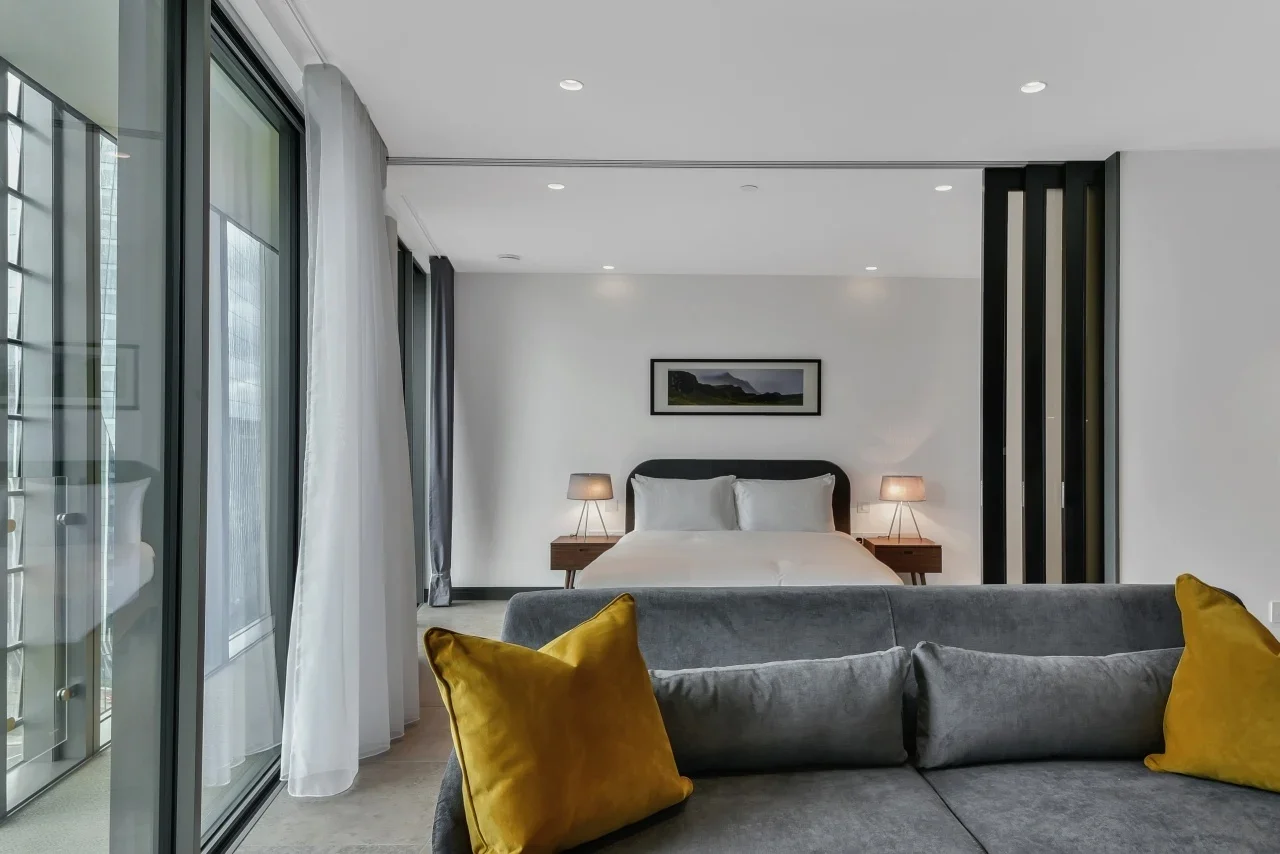 Flat Blackfriars Road in Greater London
