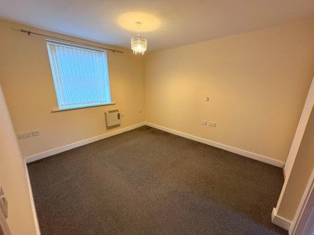 Flat Pitchcombe Close in Redditch