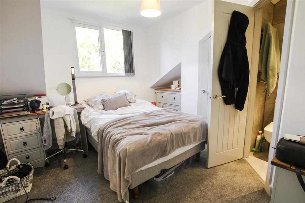 Flat Goss Croft in Birmingham