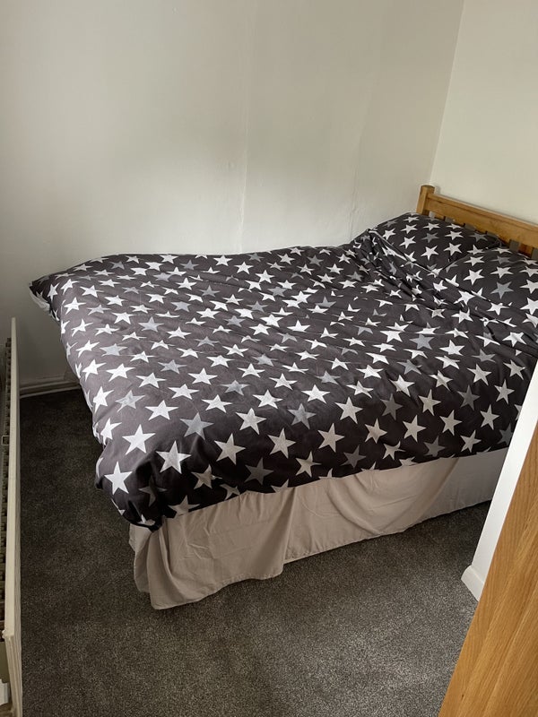 Room Long Street in South Kesteven