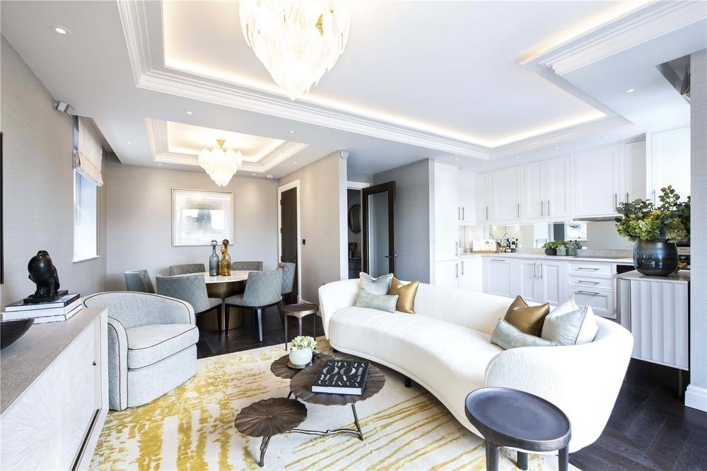 Flat Prince of Wales Terrace in Greater London