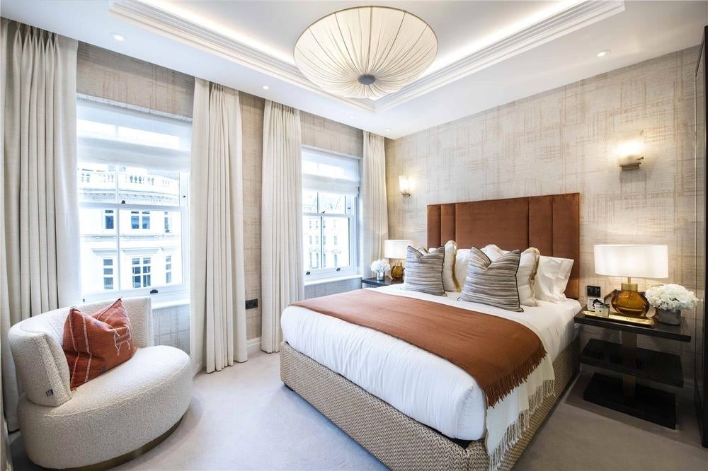 Flat Prince of Wales Terrace in Greater London