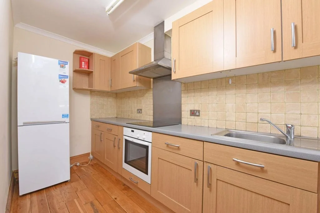 Flat Alexandra Court in Rushmoor