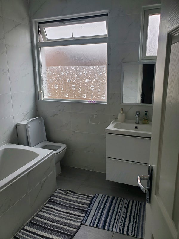 Room Princes Avenue in Greater London
