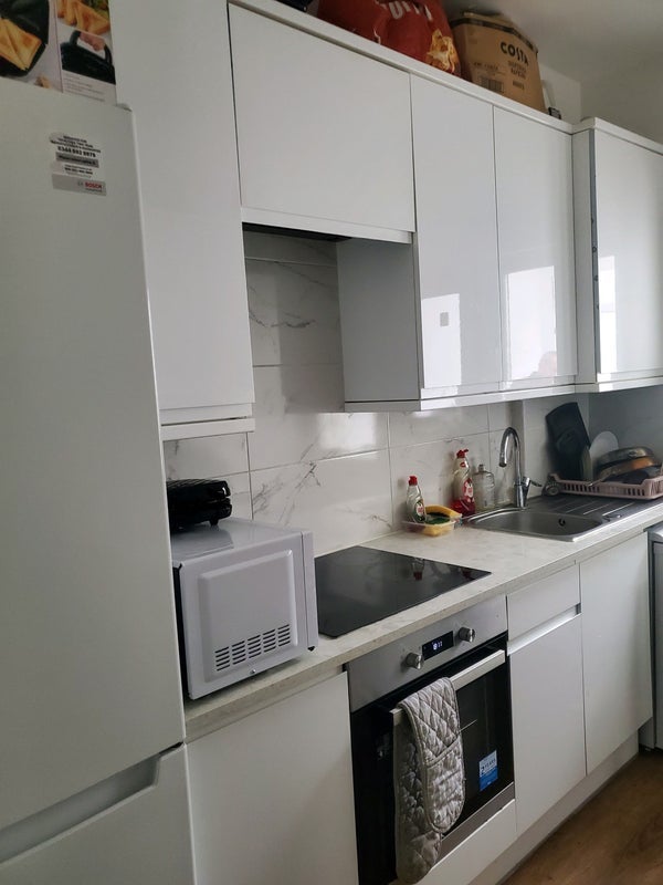 Room Princes Avenue in Greater London
