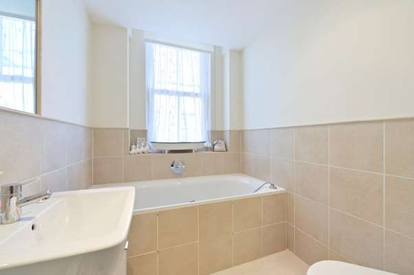Flat Fairmile in South Oxfordshire