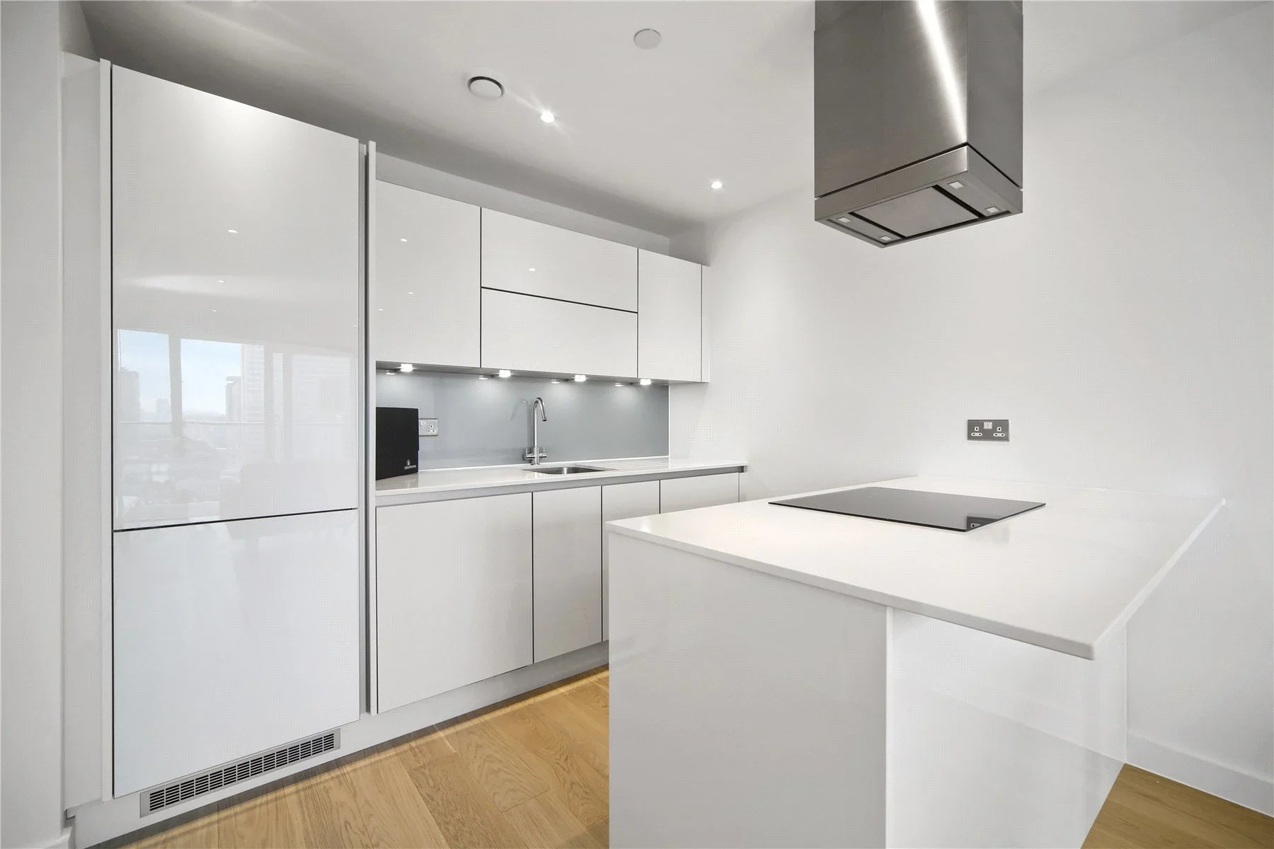 Flat Yabsley Street in Greater London