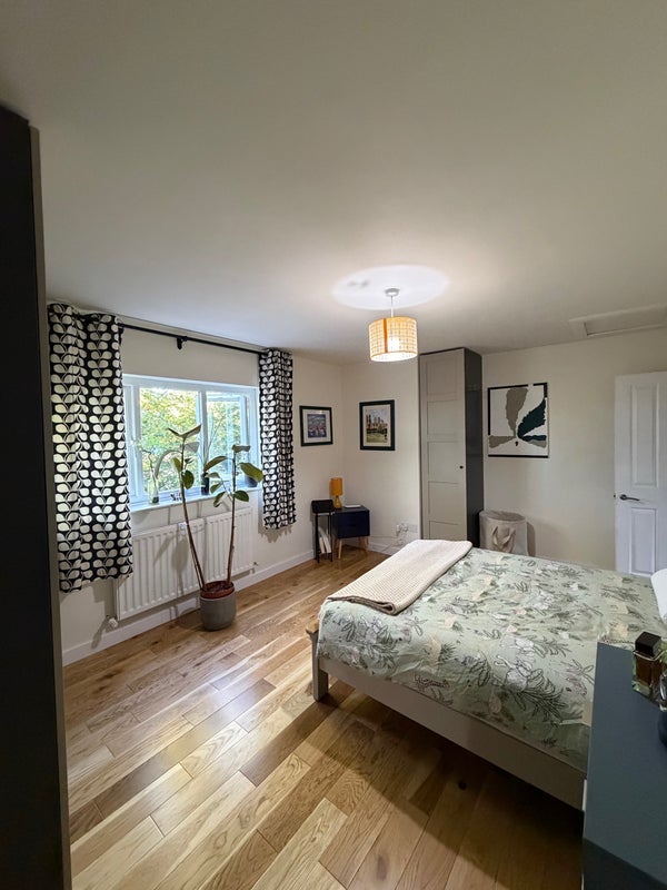 Room Kneeton Vale in Nottingham