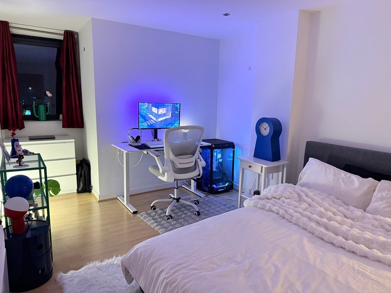 Room Lancefield Quay in Glasgow