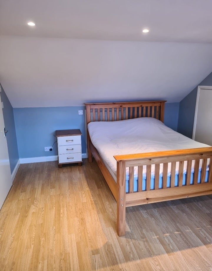 Room Yeading Gardens in Greater London