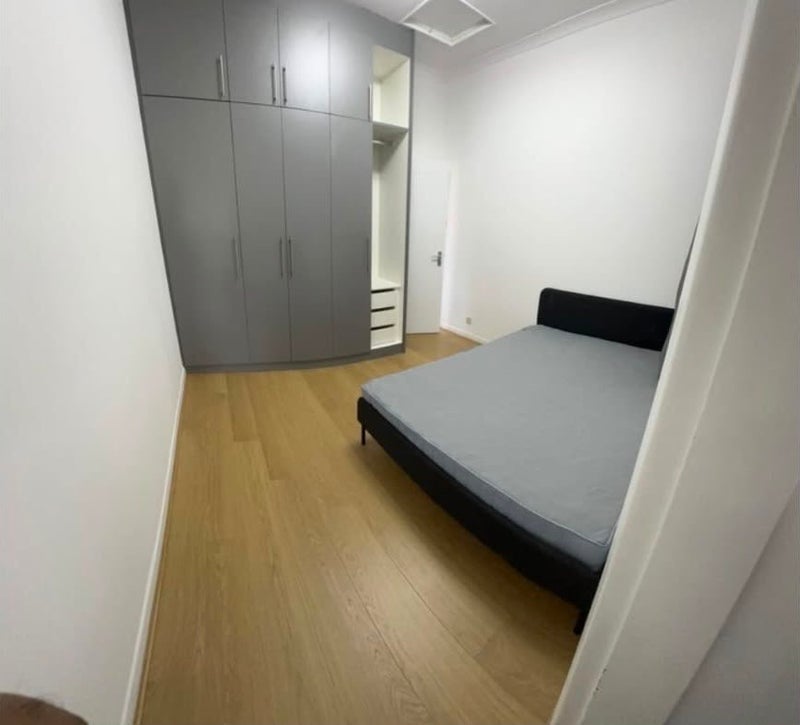 Room Meadfield Road in Slough