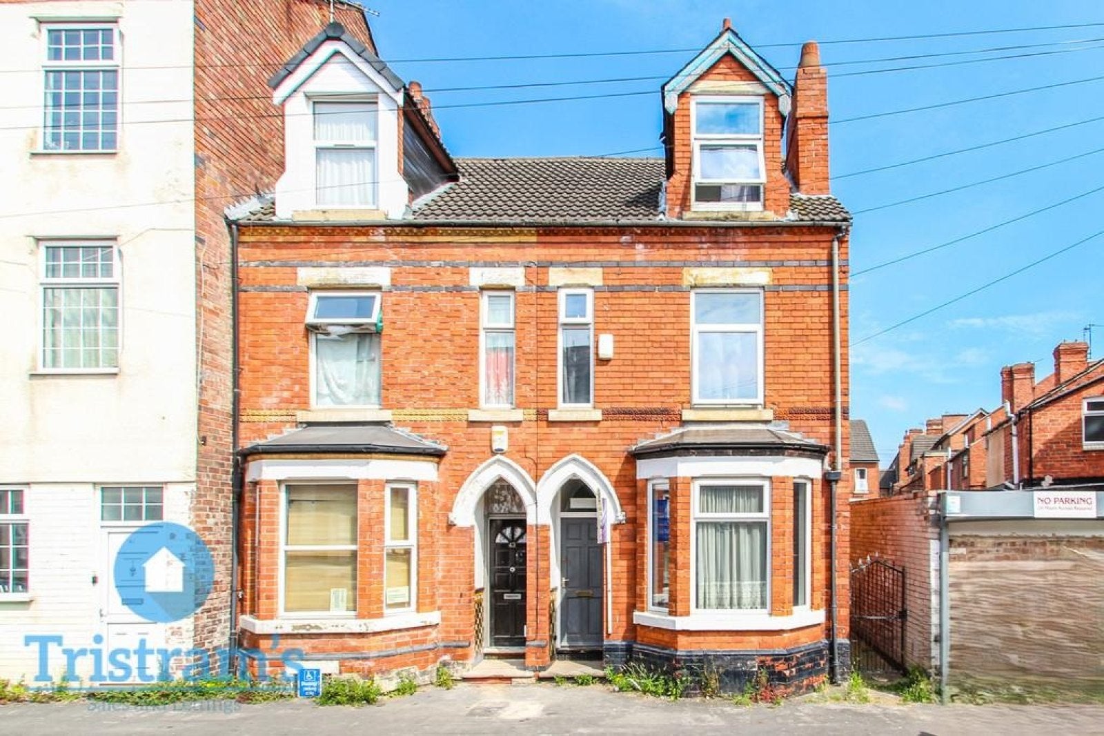 Room Foxhall Road in Nottingham