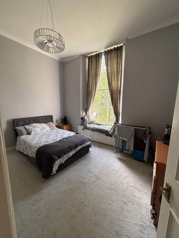Room Gilbert Close in Greater London
