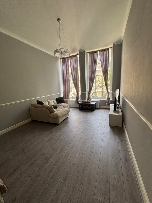 Room Gilbert Close in Greater London