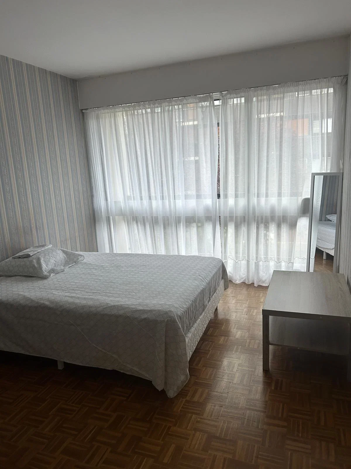 Chambre Rue Robert Schuman à Pontoise